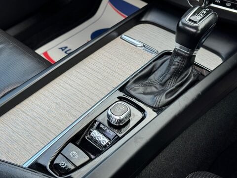 Volvo XC60 2.0 D5 PowerPulse Inscription Auto AWD Euro 6 (s/s) 5dr 48