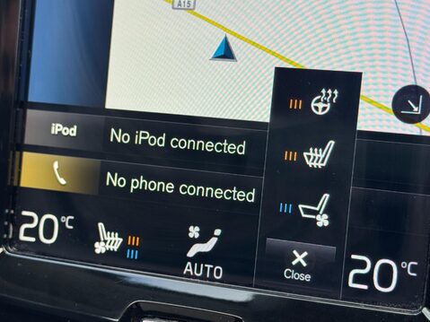 Volvo XC60 2.0 D5 PowerPulse Inscription Auto AWD Euro 6 (s/s) 5dr 21