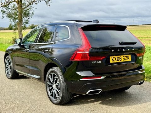 Volvo XC60 2.0 D5 PowerPulse Inscription Auto AWD Euro 6 (s/s) 5dr 9