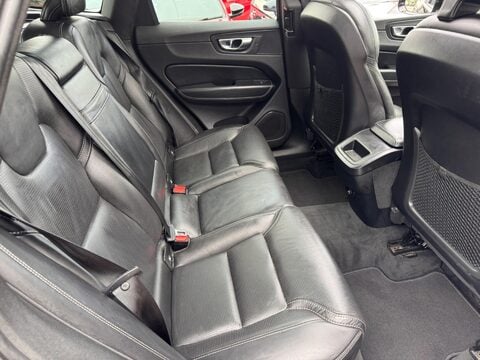 Volvo XC60 2.0 D5 PowerPulse Inscription Auto AWD Euro 6 (s/s) 5dr 65