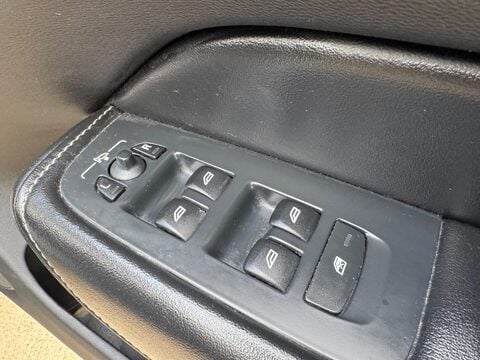 Volvo XC60 2.0 D5 PowerPulse Inscription Auto AWD Euro 6 (s/s) 5dr 61