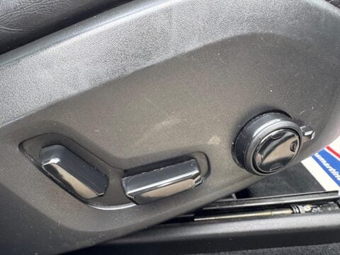 Volvo XC60 2.0 D5 PowerPulse Inscription Auto AWD Euro 6 (s/s) 5dr 56