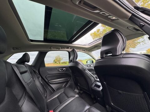 Volvo XC60 2.0 D5 PowerPulse Inscription Auto AWD Euro 6 (s/s) 5dr 14