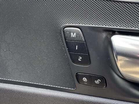 Volvo XC60 2.0 D5 PowerPulse Inscription Auto AWD Euro 6 (s/s) 5dr 55