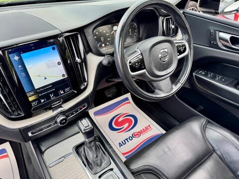 Volvo XC60 2.0 D5 PowerPulse Inscription Auto AWD Euro 6 (s/s) 5dr 17