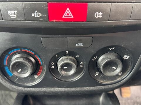 Vauxhall Combo 1.3 CDTi 2300 ecoFLEX 16v FWD L2 H1 (s/s) 3dr 14
