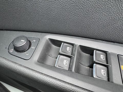 SEAT Leon 1.5 TSI EVO FR Sport Euro 6 (s/s) 5dr 35