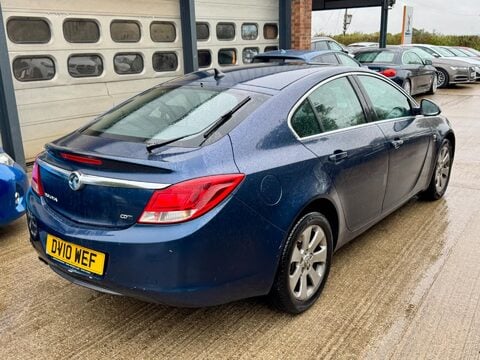 Vauxhall Insignia 2.0 CDTi SE Auto Euro 5 5dr 8