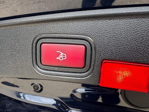 Mercedes-Benz C Class 2.1 C220d AMG Line Cabriolet G-Tronic+ Euro 6 (s/s) 2dr 62