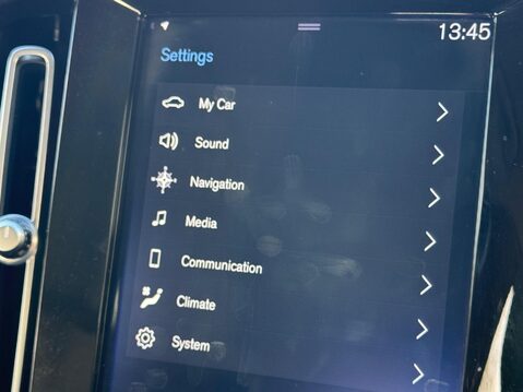 Volvo XC40 1.5 T3 Inscription Pro Euro 6 (s/s) 5dr 27