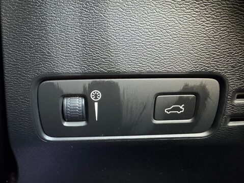 Volvo XC40 1.5 T3 Inscription Pro Euro 6 (s/s) 5dr 45