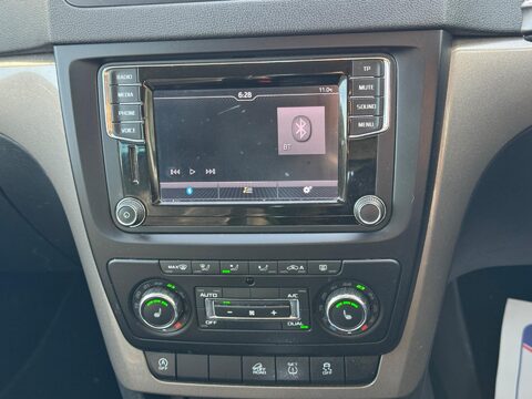 Skoda Yeti 2.0 TDI SE L Outdoor DSG 4WD Euro 6 (s/s) 5dr 14