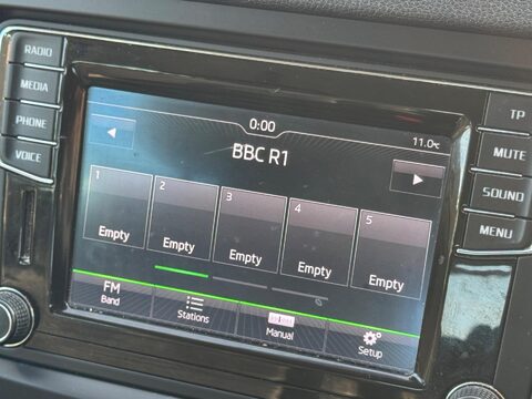 Skoda Yeti 2.0 TDI SE L Outdoor DSG 4WD Euro 6 (s/s) 5dr 18