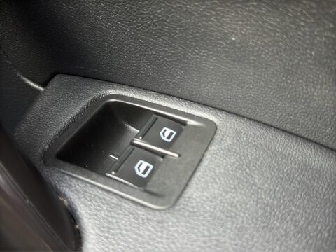 Volkswagen Caddy 2.0 TDI C20 Startline LWB Euro 6 (s/s) 6dr 23