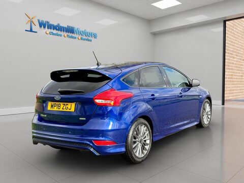 Ford Focus 1.0T EcoBoost ST-Line Euro 6 (s/s) 5dr 10