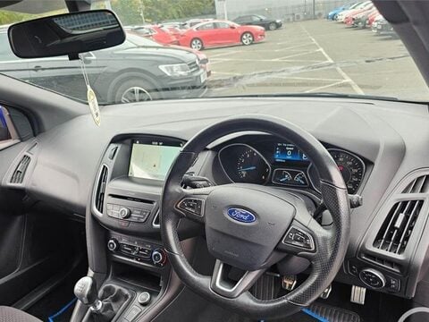 Ford Focus 1.0T EcoBoost ST-Line Euro 6 (s/s) 5dr 2