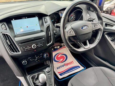 Ford Focus 1.0T EcoBoost ST-Line Euro 6 (s/s) 5dr 13