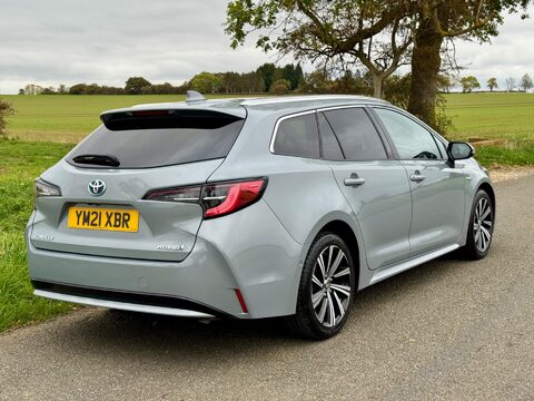 Toyota Corolla 1.8 VVT-h Design Touring Sports CVT Euro 6 (s/s) 5dr 10