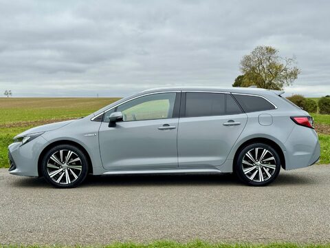 Toyota Corolla 1.8 VVT-h Design Touring Sports CVT Euro 6 (s/s) 5dr 7