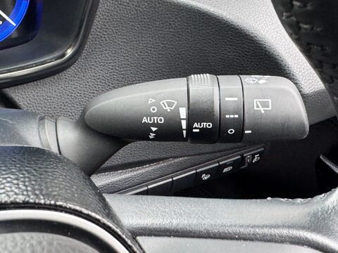 Toyota Corolla 1.8 VVT-h Design Touring Sports CVT Euro 6 (s/s) 5dr 40