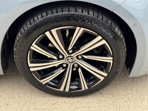 Toyota Corolla 1.8 VVT-h Design Touring Sports CVT Euro 6 (s/s) 5dr 52