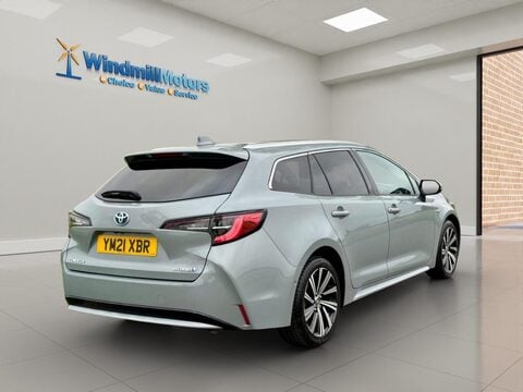 Toyota Corolla 1.8 VVT-h Design Touring Sports CVT Euro 6 (s/s) 5dr 10