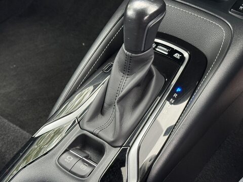 Toyota Corolla 1.8 VVT-h Design Touring Sports CVT Euro 6 (s/s) 5dr 33