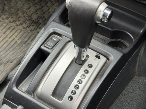 Isuzu Rodeo 3.0 CRD Denver Max LE Pickup 4dr Diesel Automatic 4WD (237 g/km, 161 bhp) 16