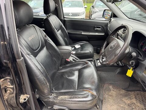 Isuzu Rodeo 3.0 CRD Denver Max LE Pickup 4dr Diesel Automatic 4WD (237 g/km, 161 bhp) 10