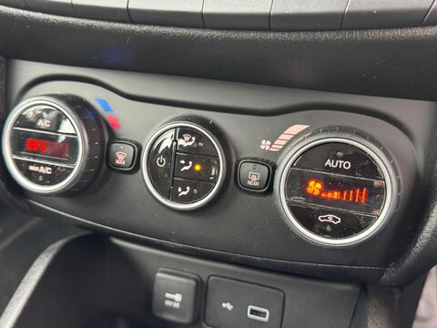 Fiat Tipo 1.6 MultiJetII Lounge Euro 6 (s/s) 5dr 23