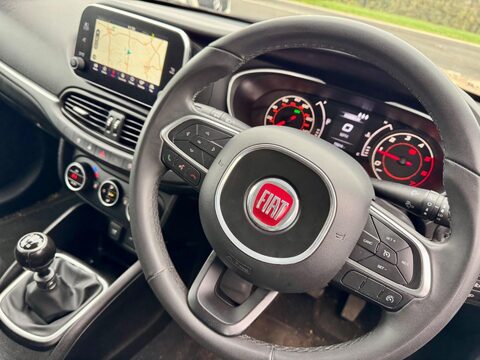 Fiat Tipo 1.6 MultiJetII Lounge Euro 6 (s/s) 5dr 2