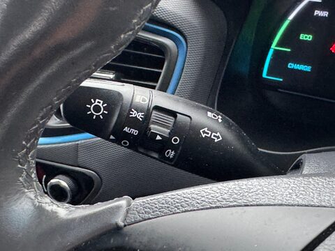 Hyundai IONIQ 1.6 h-GDi Premium SE DCT Euro 6 (s/s) 5dr 35