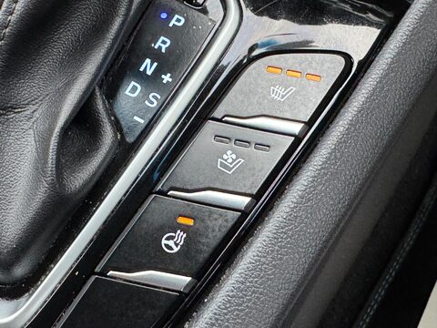 Hyundai IONIQ 1.6 h-GDi Premium SE DCT Euro 6 (s/s) 5dr 27