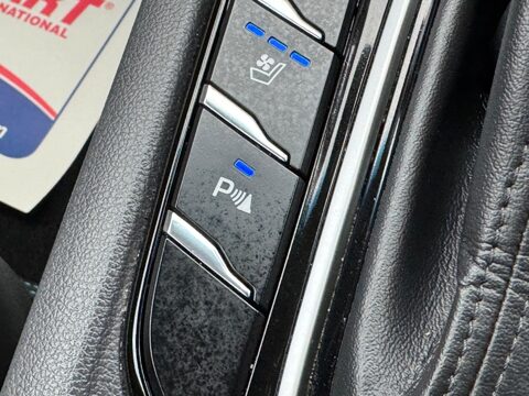 Hyundai IONIQ 1.6 h-GDi Premium SE DCT Euro 6 (s/s) 5dr 28