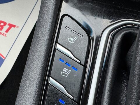 Hyundai IONIQ 1.6 h-GDi Premium SE DCT Euro 6 (s/s) 5dr 29