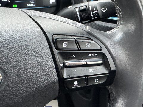 Hyundai IONIQ 1.6 h-GDi Premium SE DCT Euro 6 (s/s) 5dr 34