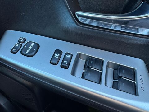 Toyota Prius+ 1.8 VVT-h Excel CVT Euro 6 (s/s) 5dr 39