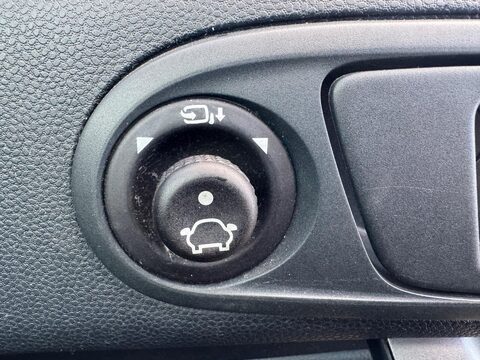 Ford Fiesta 1.4 Style + 5dr 16