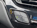 Toyota C-HR 1.2 VVT-i Dynamic Euro 6 (s/s) 5dr 28