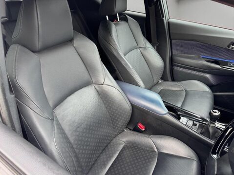 Toyota C-HR 1.2 VVT-i Dynamic Euro 6 (s/s) 5dr 10