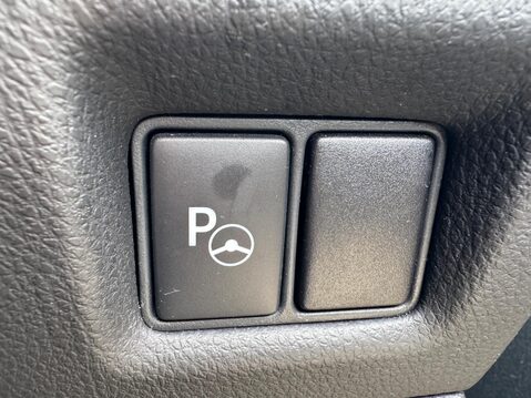 Toyota C-HR 1.2 VVT-i Dynamic Euro 6 (s/s) 5dr 34