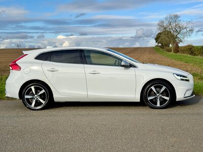 Volvo V40 2.0 T3 R-Design Edition Euro 6 (s/s) 5dr