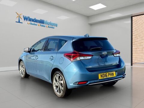 Toyota Auris 1.8 VVT-h Design CVT Euro 6 (s/s) 5dr 6
