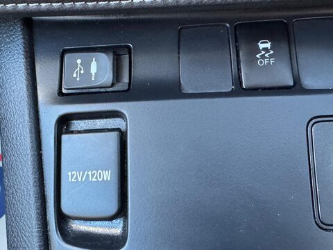 Toyota Auris 1.8 VVT-h Design CVT Euro 6 (s/s) 5dr 25