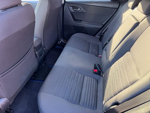 Toyota Auris 1.8 VVT-h Design CVT Euro 6 (s/s) 5dr 36