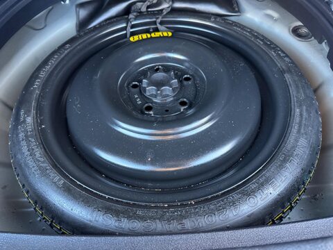 Toyota Auris 1.8 VVT-h Design CVT Euro 6 (s/s) 5dr 38