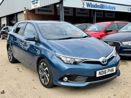 Toyota Auris 1.8 VVT-h Design CVT Euro 6 (s/s) 5dr