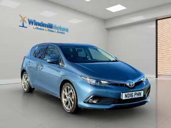 Toyota Auris 1.8 VVT-h Design CVT Euro 6 (s/s) 5dr