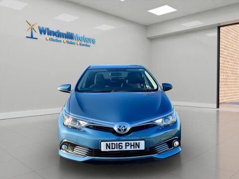 Toyota Auris 1.8 VVT-h Design CVT Euro 6 (s/s) 5dr 5