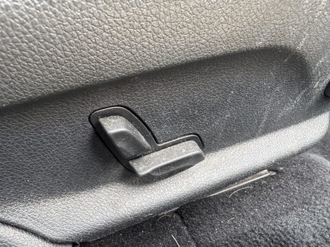 Mercedes-Benz C Class 2.1 C220d SE Executive Edition G-Tronic+ Euro 6 (s/s) 5dr 35